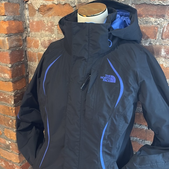 The North Face Ski Jacket - Picture 2 of 13